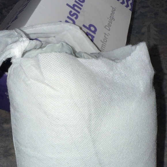 C Cushion Lab Deep Sleep Pillow like-new - Picture 13 of 14